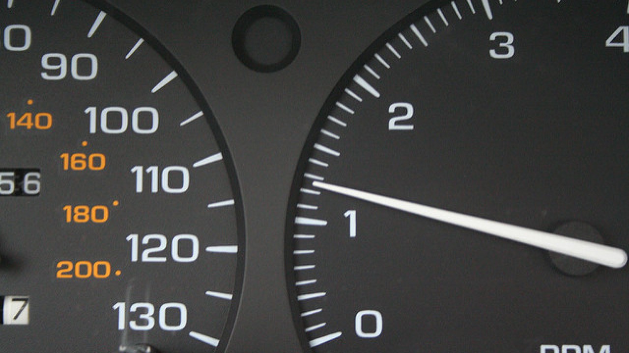 7 consejos para proteger a tu coche de estas heladas 3 Motor16 ralenti%CC%81 del coche 1613418744 Motor16